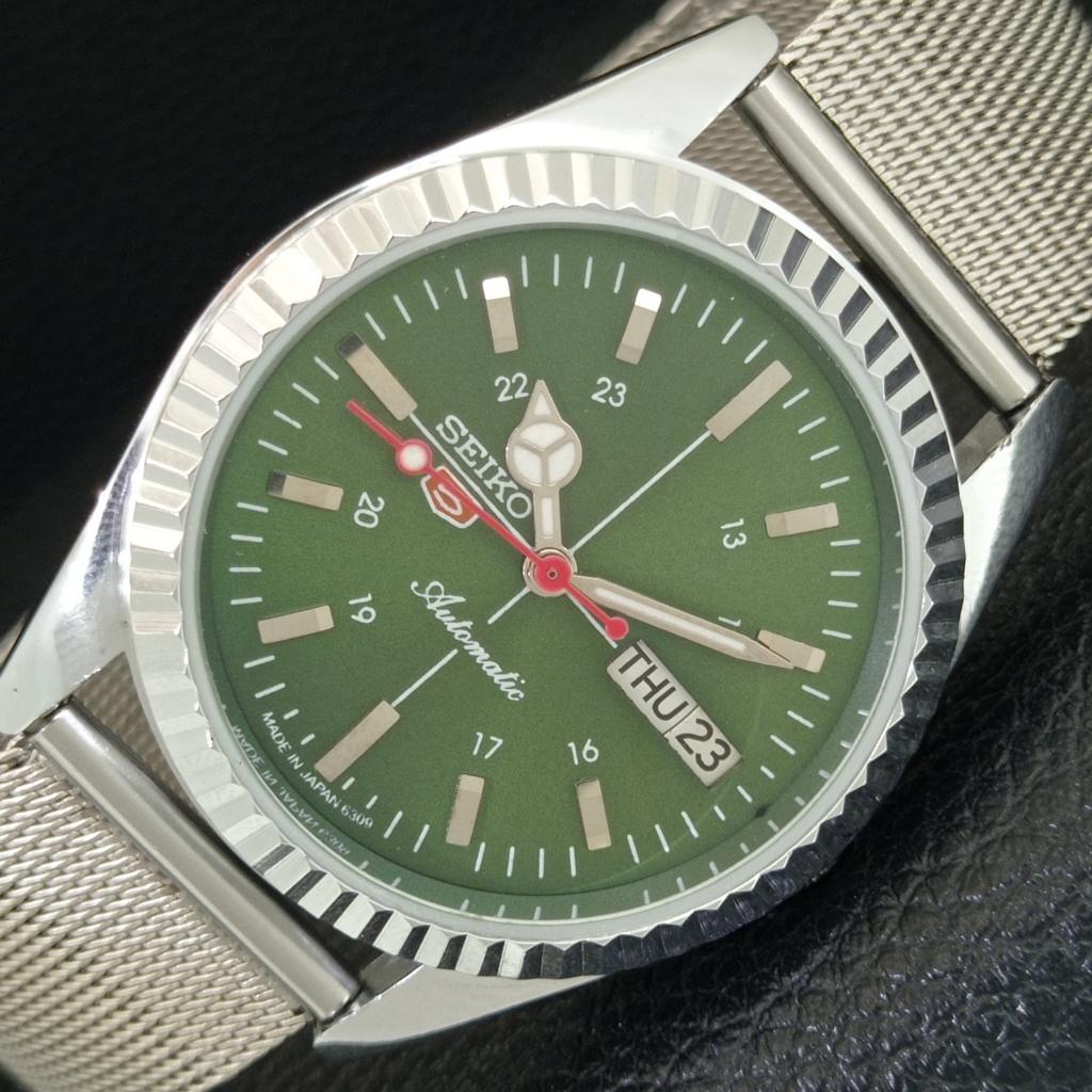 VINTAGE REFURBISHED SEIKO 5 AUTOMATIC 6309A JAPAN MENS GREEN WATCH a442830-1
VINTAGE REFURBISHED SEIKO 5 AUTOMATIC 6309A JAPAN MENS GREEN WATCH a442830-1