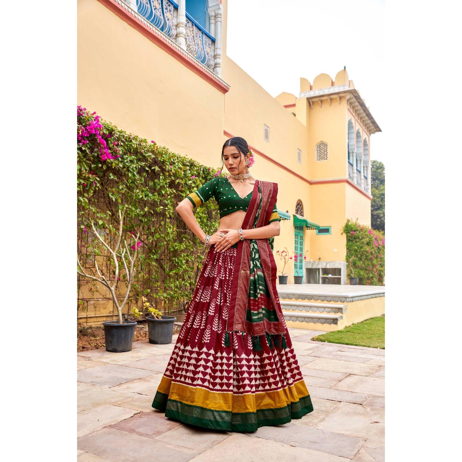 Стильная уникальная одежда для прополки и вечеринки Lehenga Choli для женщин, блузка (Необходимо сшить по размеру и посадке)
Стильная уникальная одежда для прополки и вечеринки Lehenga Choli для женщин, блузка (Необходимо сшить по размеру и посадке)