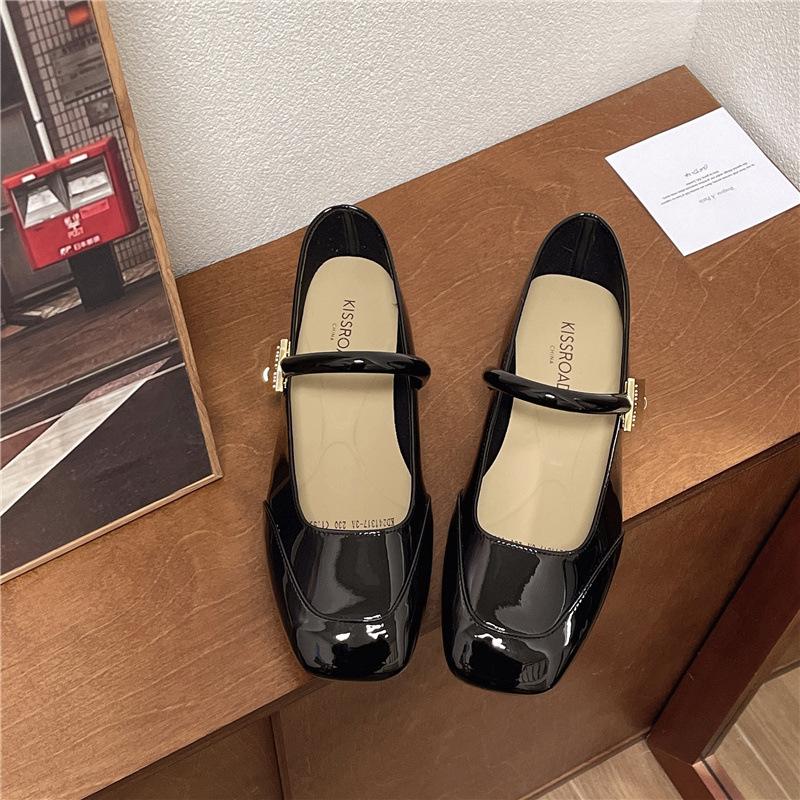 Spring 2025 new red Mary Jane shoes high-end shallow mouth small leather shoes women s single shoes 39 бордовий
Spring 2025 new red Mary Jane shoes high-end shallow mouth small leather shoes women s single shoes 39 бордовий