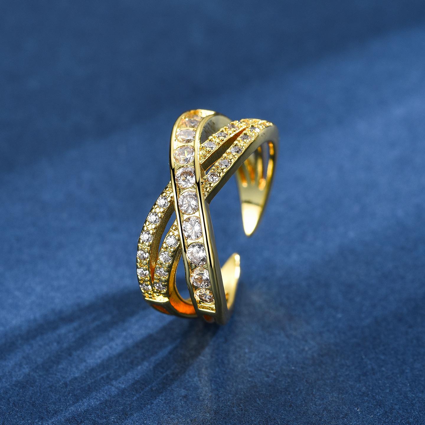 European-American Minimalist Crossover Diamond Open Ring - Shiny, Stylish, and Unique Adjustable
European-American Minimalist Crossover Diamond Open Ring - Shiny, Stylish, and Unique Adjustable