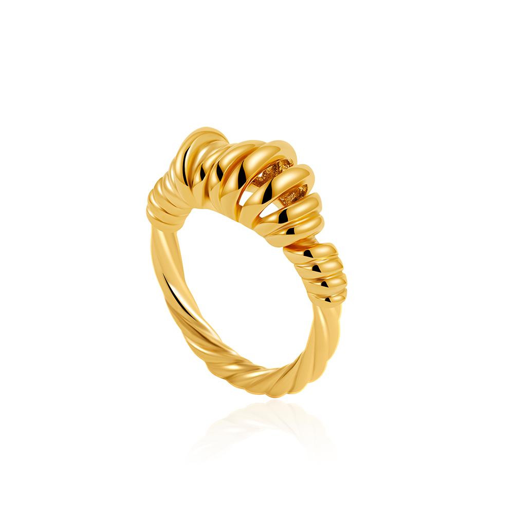 Personality Hip Hop Croissant Ring Stainless Steel PVD Dome Rings Twisted Hollow Metal Waterproof Vintage Zircon Accessories size 6
Personality Hip Hop Croissant Ring Stainless Steel PVD Dome Rings Twisted Hollow Metal Waterproof Vintage Zircon Accessories size 6