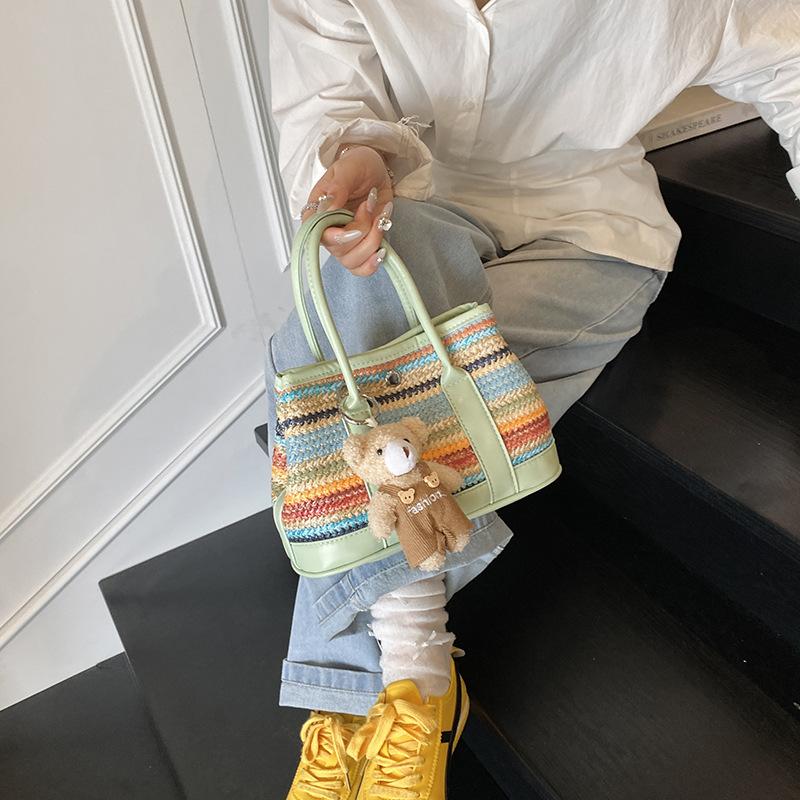 Портативная контрастная цветная плетеная соломенная сумка женская сумка-ведро нишевая простая повседневная текстура косая сумка-ведро no pendant зелёный
Портативная контрастная цветная плетеная соломенная сумка женская сумка-ведро нишевая простая повседневная текстура косая сумка-ведро no pendant зелёный