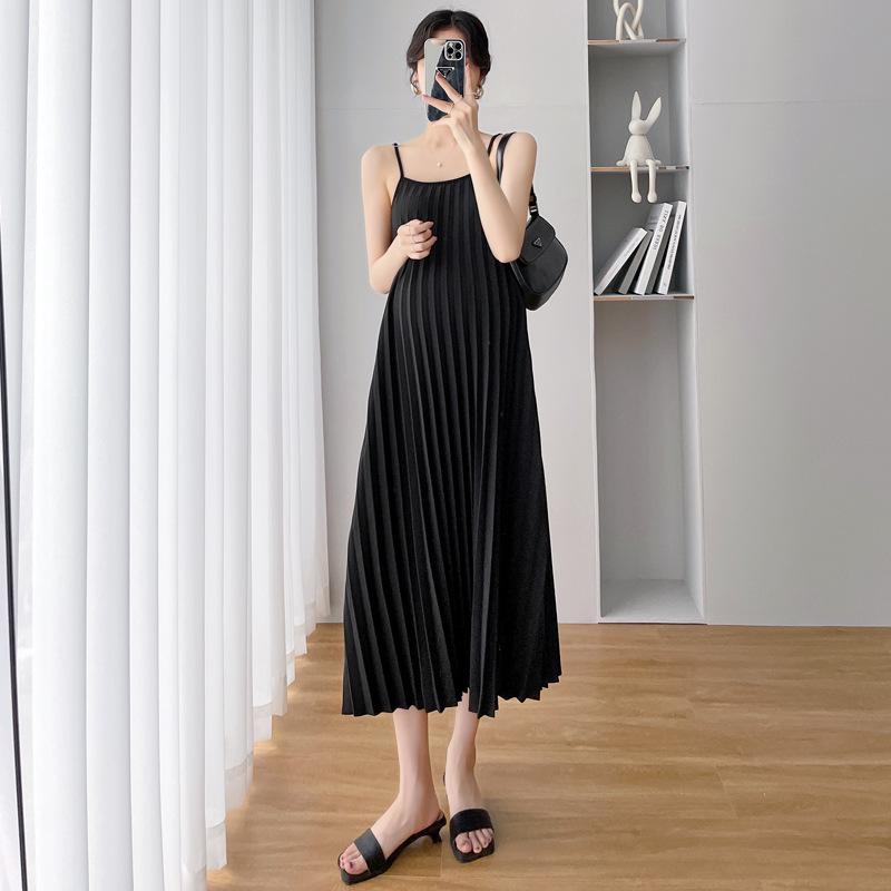 Plus Size Pleated Maternity Two-Piece Set with Camisole Dress XXL
Plus Size Pleated Maternity Two-Piece Set with Camisole Dress XXL