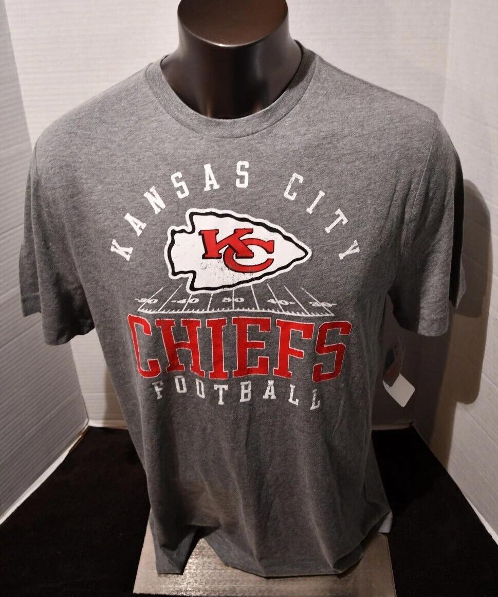 Kansas City Chiefs NFL Team Apparel Gray Short Sleeve T-Shirt Men s Large NWT 4XL
Kansas City Chiefs NFL Team Apparel Gray Short Sleeve T-Shirt Men s Large NWT 4XL