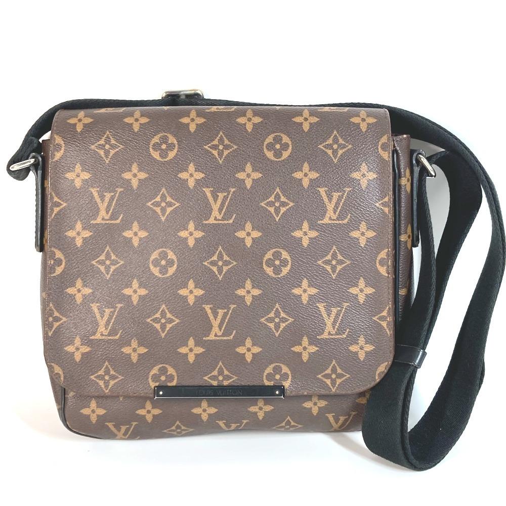 Louis Vuitton M40935 MonogramMacassar District PM Messenger Bag Shoulder Bag
Louis Vuitton M40935 MonogramMacassar District PM Messenger Bag Shoulder Bag