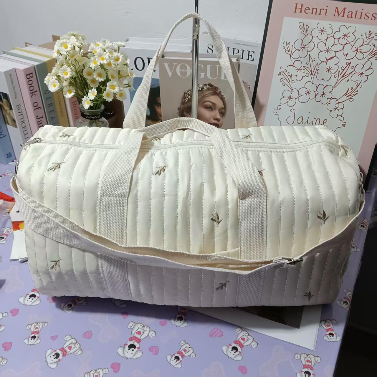 Pastoral Cross-Border Portable Embroidery Travel Bag - Large Capacity, Lightweight, Foldable Shoulder Handbag
Pastoral Cross-Border Portable Embroidery Travel Bag - Large Capacity, Lightweight, Foldable Shoulder Handbag