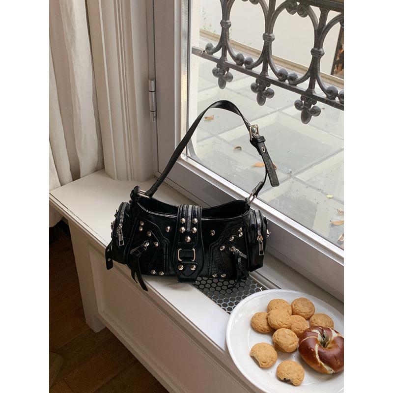 Sweet Cool Spice Girl Underarm Bag Niche Design Sense Versatile Heavy Industry Locomotive Bag Retro Commuter Shoulder Crossbody Bag Female чёрный
Sweet Cool Spice Girl Underarm Bag Niche Design Sense Versatile Heavy Industry Locomotive Bag Retro Commuter Shoulder Crossbody Bag Female чёрный