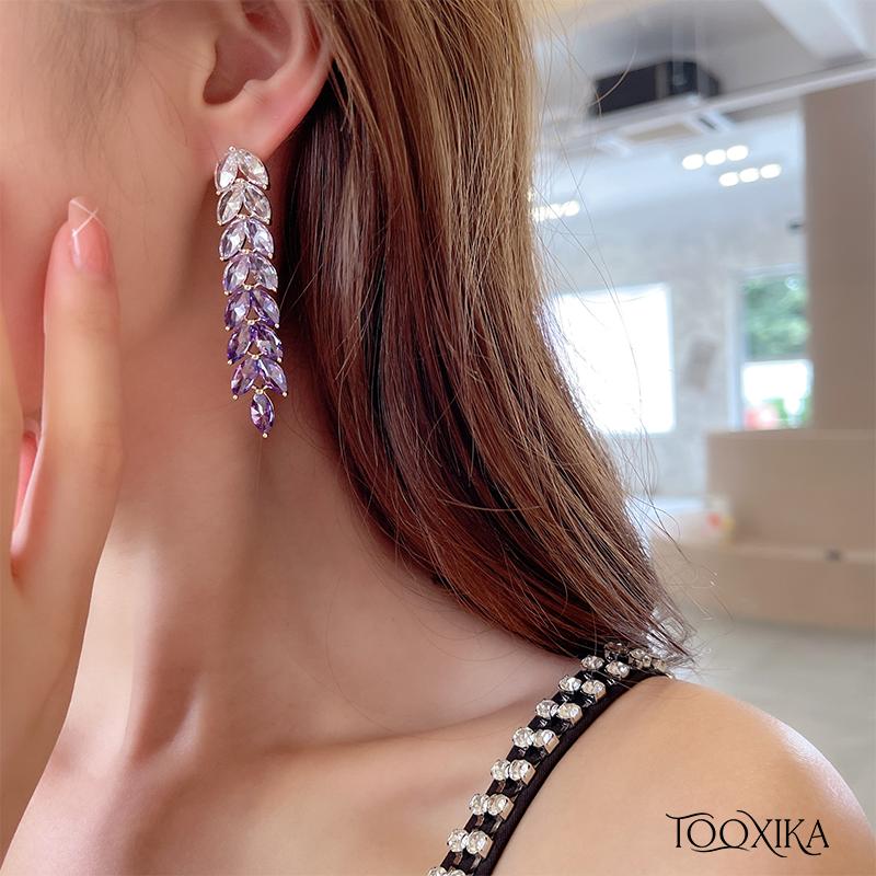 Серьги Tooxika в европейском и американском стиле с длинным листом и кисточкой, фиолетовый градиент, циркон, серьги из пшеницы
Серьги Tooxika в европейском и американском стиле с длинным листом и кисточкой, фиолетовый градиент, циркон, серьги из пшеницы