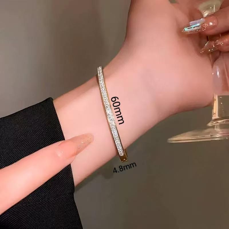 Punk Gold Color Bangles for Women Men Trendy Stainless Steel Metal Bracelets Bohemian Fashion Jewelry Accessories Gift Wholesale 58-62mm
Punk Gold Color Bangles for Women Men Trendy Stainless Steel Metal Bracelets Bohemian Fashion Jewelry Accessories Gift Wholesale 58-62mm