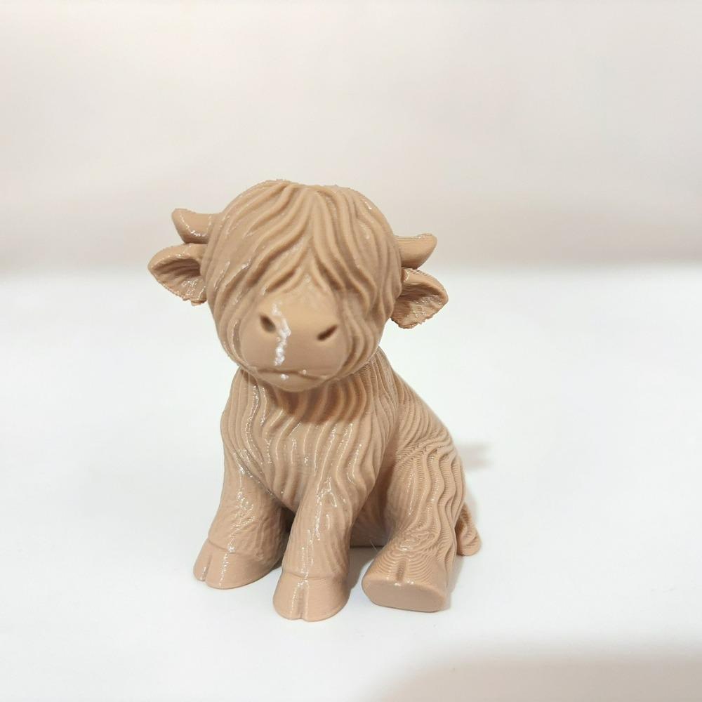 Scottish Highland Cattle Model Statue Ornament, Realistic Hair Sitting Highland Cattle Sculpture, Scottish Theme Decoration хакі
Scottish Highland Cattle Model Statue Ornament, Realistic Hair Sitting Highland Cattle Sculpture, Scottish Theme Decoration хакі
