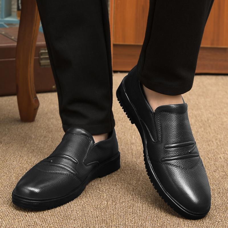 Round head shallow mouth first layer cowhide business men s work shoes foot cover dress shoes breathable flat heel business casual men s shoes 48 коричневий
Round head shallow mouth first layer cowhide business men s work shoes foot cover dress shoes breathable flat heel business casual men s shoes 48 коричневий