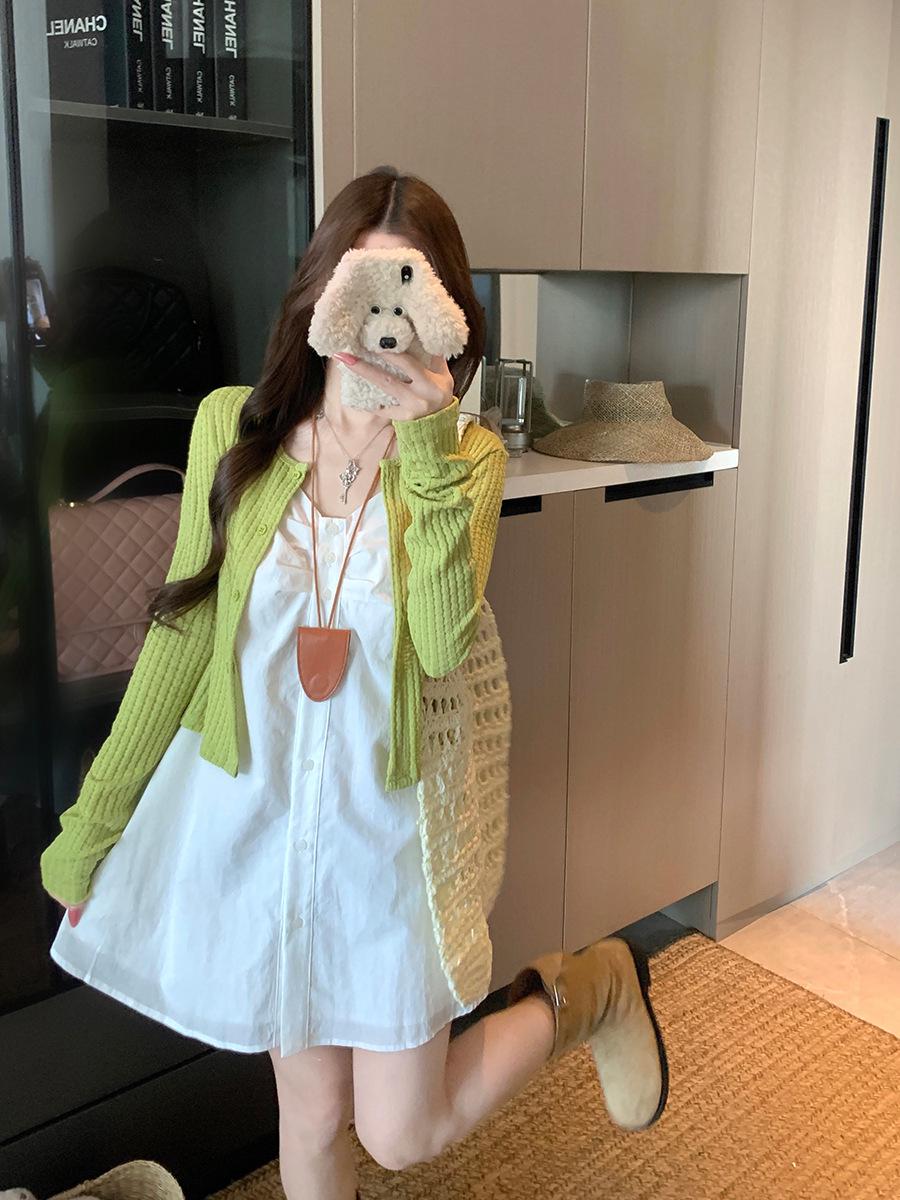Elegant Plus Size White Sleeveless Top & Green Brightening Short Cardigan Set L
Elegant Plus Size White Sleeveless Top & Green Brightening Short Cardigan Set L