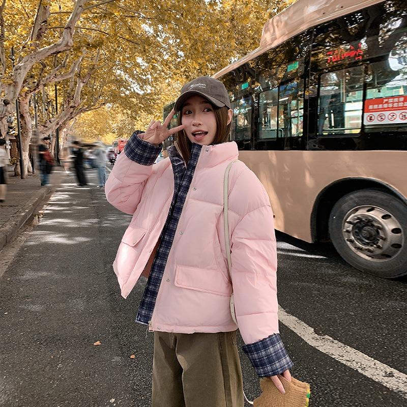 Splicing contrasting color plaid women s short down cotton clothes loose casual stand-up collar winter new bread clothes jacket XXL рожевий
Splicing contrasting color plaid women s short down cotton clothes loose casual stand-up collar winter new bread clothes jacket XXL рожевий