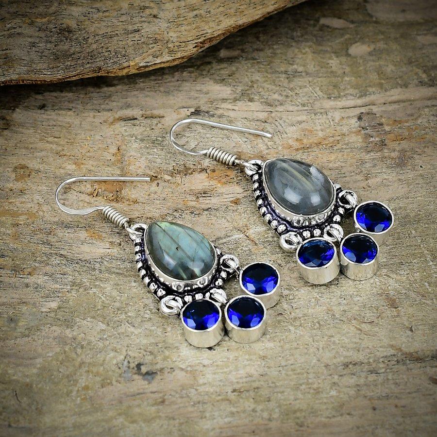 Labradorite, Blue Topaz Gemstone 925 Sterling Silver Jewelry Earring 1.77 M-235
Labradorite, Blue Topaz Gemstone 925 Sterling Silver Jewelry Earring 1.77 M-235