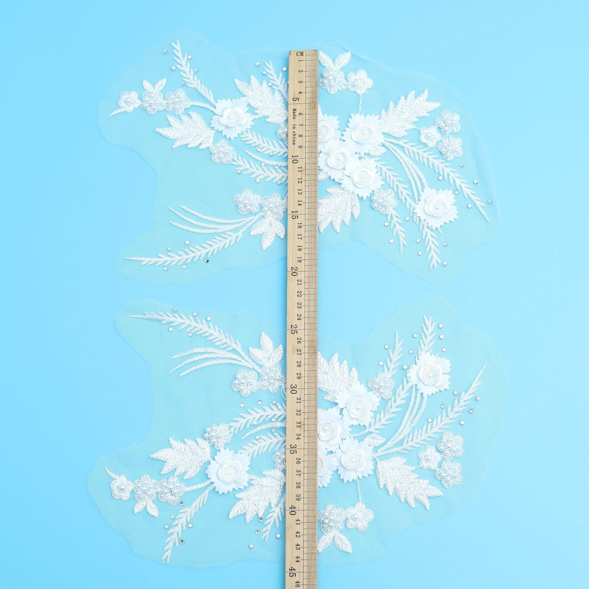 Горячий бриллиант Большая пара цветов Трехмерный цветок Свадебное платье Декоративные аксессуары Тканевая наклейка Кружевная вышивка 34*23cm
Горячий бриллиант Большая пара цветов Трехмерный цветок Свадебное платье Декоративные аксессуары Тканевая наклейка Кружевная вышивка 34*23cm