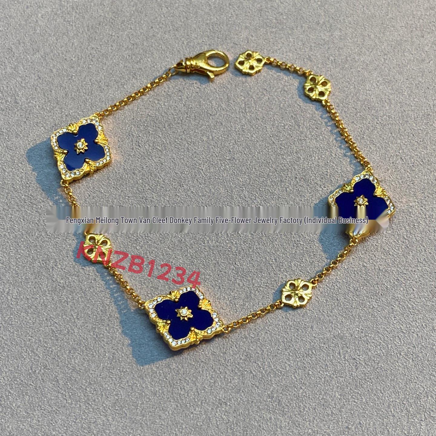 Buccellati Italian Brushed Five-Flower Laser Carved Women s Luxury Bracelet Rose Gold
Buccellati Italian Brushed Five-Flower Laser Carved Women s Luxury Bracelet Rose Gold