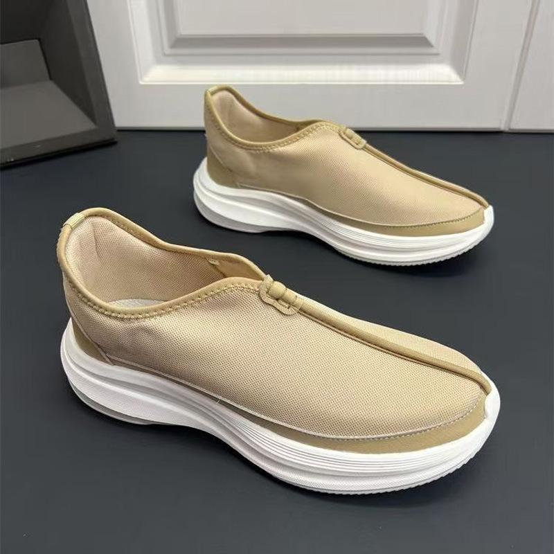 Men s shoes summer new lazy shoes fashionable breathable fly-woven mesh shoes men s versatile one-pedal casual sports shoes 44
Men s shoes summer new lazy shoes fashionable breathable fly-woven mesh shoes men s versatile one-pedal casual sports shoes 44