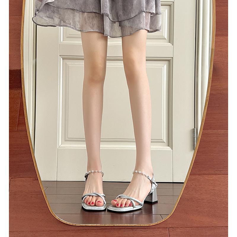 High-heeled sandals women s summer shoes versatile one-word thick-heeled pearl sandals women 39
High-heeled sandals women s summer shoes versatile one-word thick-heeled pearl sandals women 39