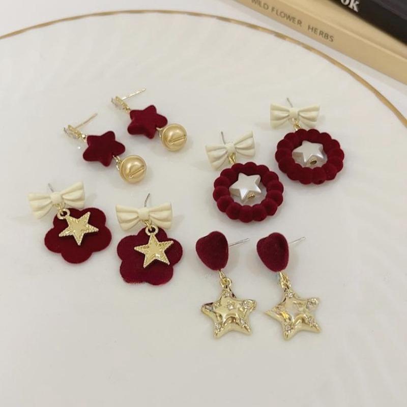 Red Festive Bow Earrings Christmas Star Earrings 2023 New Autumn and Winter Retro Earrings Temperament Senior Sense
Red Festive Bow Earrings Christmas Star Earrings 2023 New Autumn and Winter Retro Earrings Temperament Senior Sense