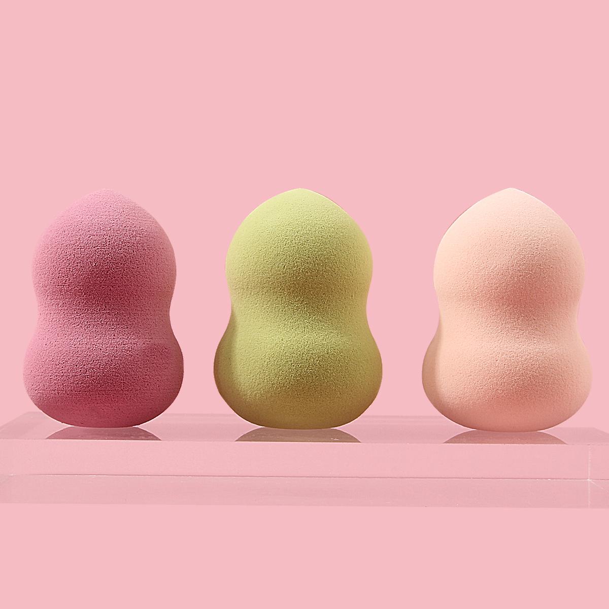 3PCS 3-color gourd powder puff, makeup sponge egg, dry and wet dual-purpose makeup egg, portable foundation liquid makeup tool
3PCS 3-color gourd powder puff, makeup sponge egg, dry and wet dual-purpose makeup egg, portable foundation liquid makeup tool