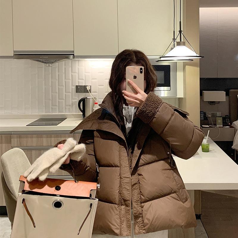 Down cotton-padded clothes women s thickened lamb wool short jackets winter new design sense waist cotton-padded jackets tide XL темно-коричневого кольору
Down cotton-padded clothes women s thickened lamb wool short jackets winter new design sense waist cotton-padded jackets tide XL темно-коричневого кольору