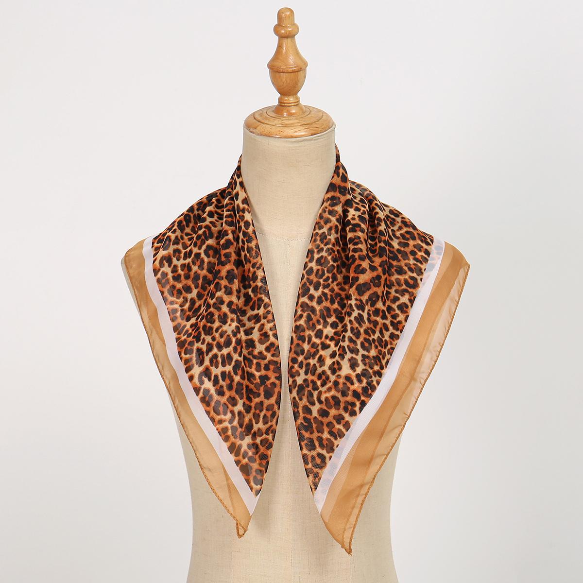 Fashion Leopard Dot Print Chiffon 65 Square Scarf Headband For Muslim Woman Hijab Shawls Thin Smooth Headscarf Islamic Turban
Fashion Leopard Dot Print Chiffon 65 Square Scarf Headband For Muslim Woman Hijab Shawls Thin Smooth Headscarf Islamic Turban