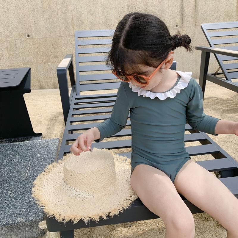 Girls Color Block Long Sleeve Peter Pan Collar Swimsuit - Stylish & Waist-Gathering Vacation One-Piece for Baby Girls 120
Girls Color Block Long Sleeve Peter Pan Collar Swimsuit - Stylish & Waist-Gathering Vacation One-Piece for Baby Girls 120