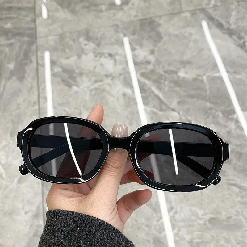 New Fashion Vintage Sunglasses Women s Retro Rectangle Sun Glasses Female Ins Popular Ellipse Square Eyewear UV400 Oculos De Sol
New Fashion Vintage Sunglasses Women s Retro Rectangle Sun Glasses Female Ins Popular Ellipse Square Eyewear UV400 Oculos De Sol