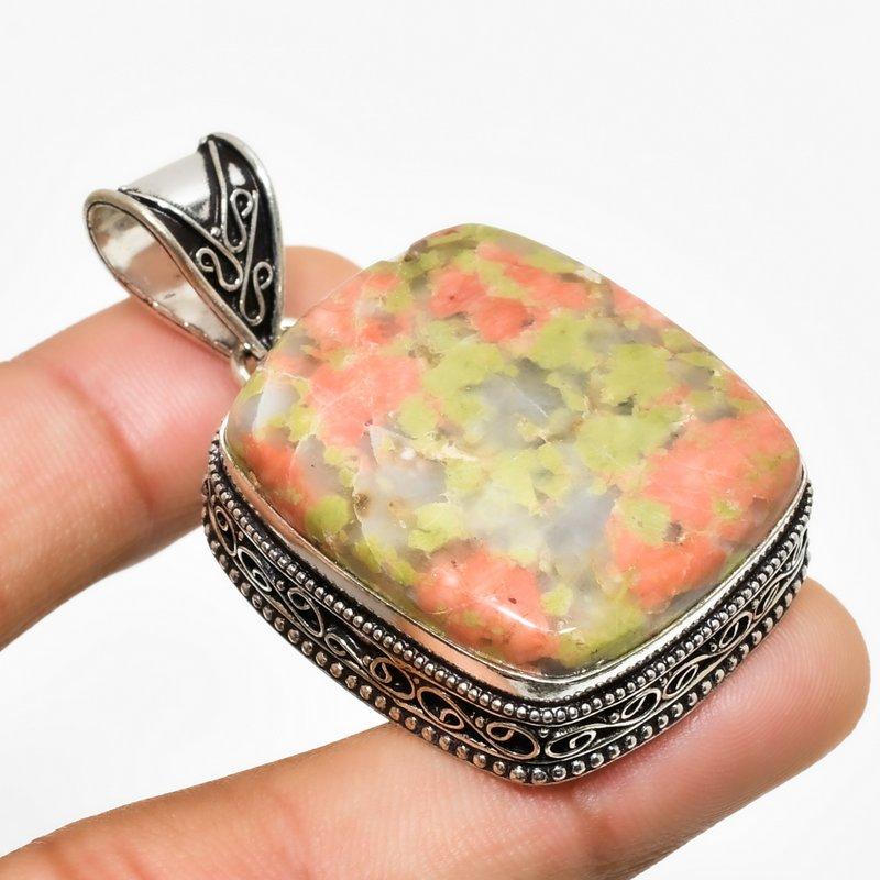 Ювелирный кулон ручной работы с драгоценным камнем унакитом 925 пробы, посеребренный, 2,00 дюйма 
Ювелирный кулон ручной работы с драгоценным камнем унакитом 925 пробы, посеребренный, 2,00 дюйма