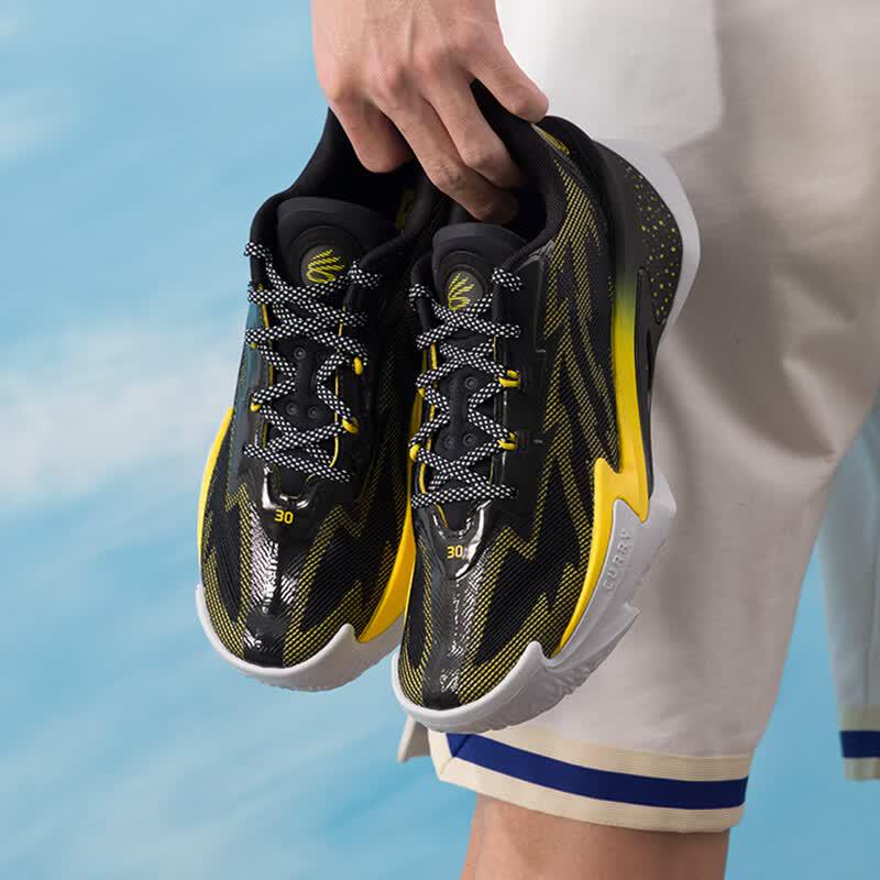 Under Armour Curry Series 7 Low-Top Basketball Shoes 44
Under Armour Curry Series 7 Low-Top Basketball Shoes 44