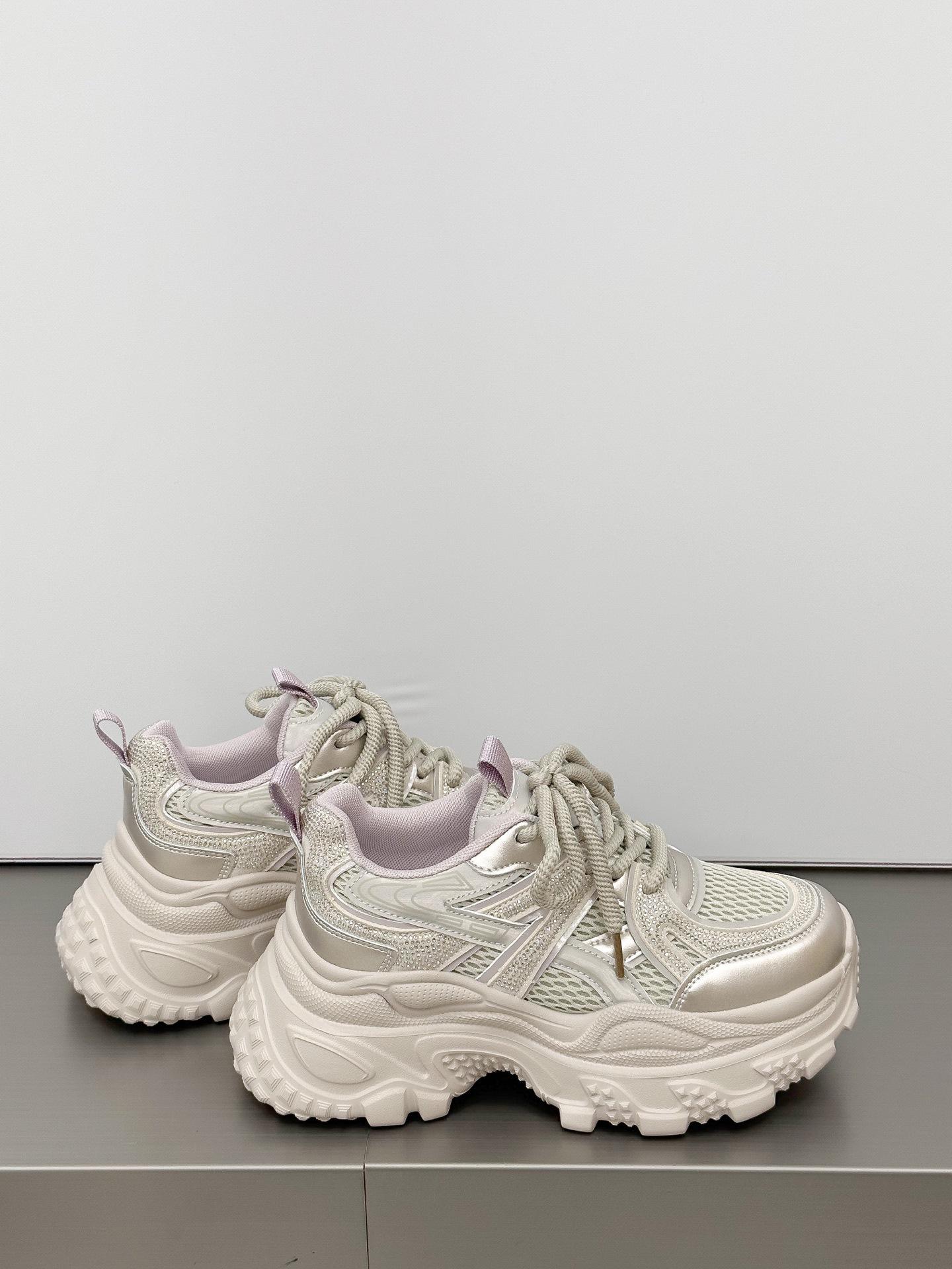 Маленькие спортивные туфли на толстой подошве, увеличивающие рост, женские, 2025 осень, новая обувь, универсальная женская повседневная обувь, кроссовки для папы 39
Маленькие спортивные туфли на толстой подошве, увеличивающие рост, женские, 2025 осень, новая обувь, универсальная женская повседневная обувь, кроссовки для папы 39