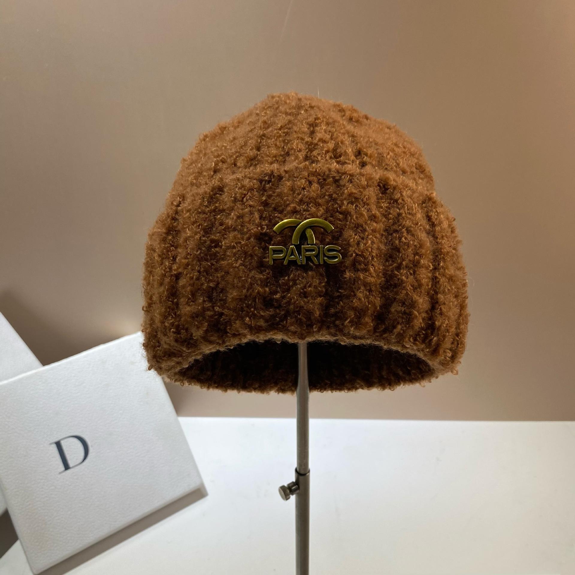 Xiaoxiangfeng Lamb Wool Knitted Hat Warm Wool Hat Outdoor Cute Teddy Roll Ear Protector Windproof Hat one size fits all темно-коричневого кольору
Xiaoxiangfeng Lamb Wool Knitted Hat Warm Wool Hat Outdoor Cute Teddy Roll Ear Protector Windproof Hat one size fits all темно-коричневого кольору