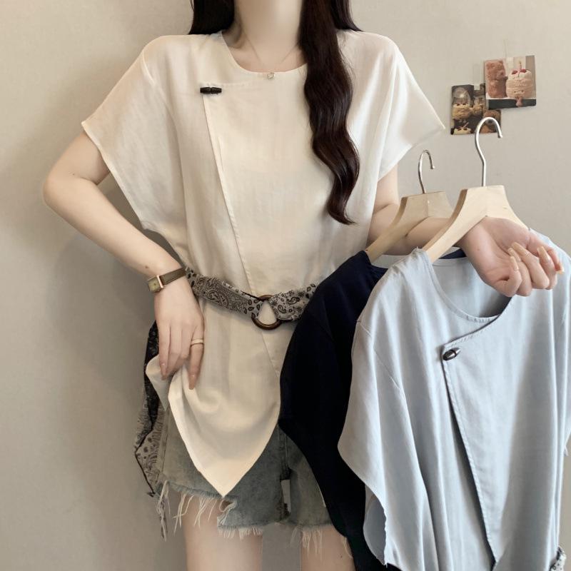 Women s Plus Size Summer Top: Stylish Horn Buckle, Lace-Up Design with Belt XL Plus Size off білий колір
Women s Plus Size Summer Top: Stylish Horn Buckle, Lace-Up Design with Belt XL Plus Size off білий колір