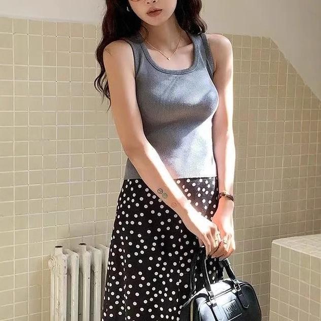 Spring/Summer 2025 Women s Lace Stitch Knitted Slim Vest - Hot Girl Sleeveless Top One size (up to 125 lbs) сірий колір
Spring/Summer 2025 Women s Lace Stitch Knitted Slim Vest - Hot Girl Sleeveless Top One size (up to 125 lbs) сірий колір