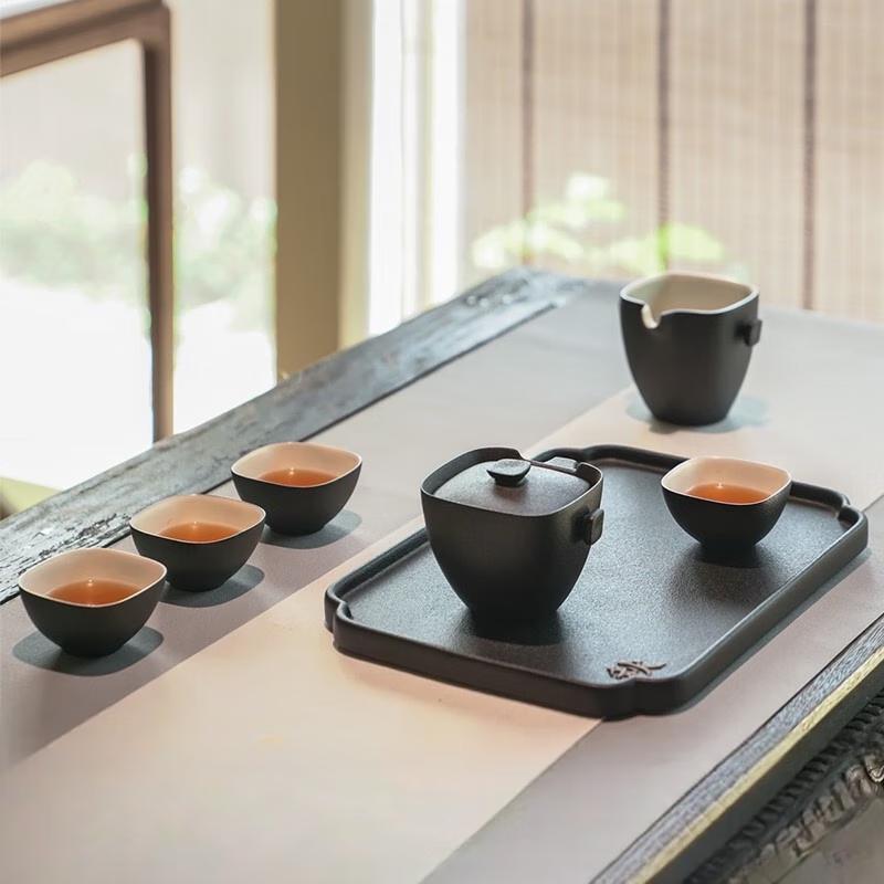 Edenus Ceramic Kung Fu Tea Set with Tea Tray
Edenus Ceramic Kung Fu Tea Set with Tea Tray