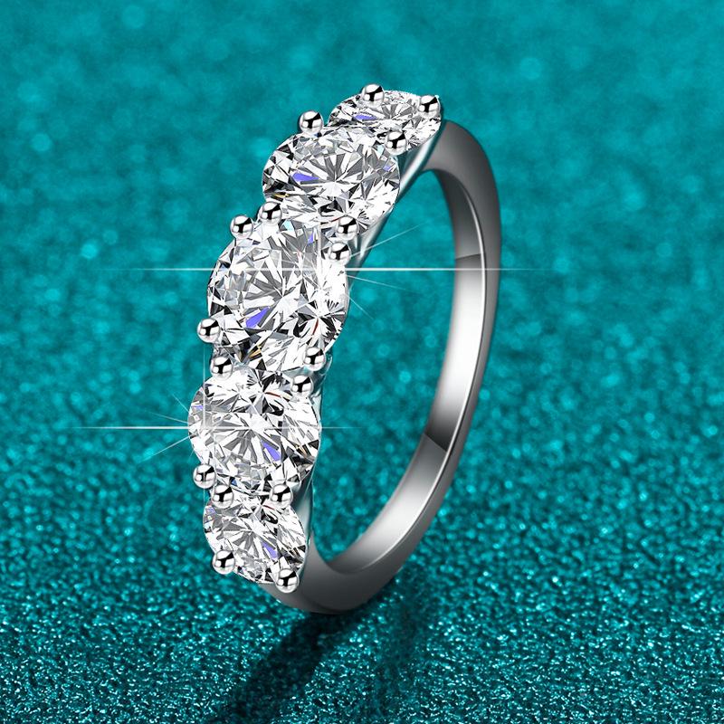 S925 Sterling Silver Women s Ring with D Color Moissanite, European-American Style, 3.6 Carat High-End Moissanite Row Design Size 14
S925 Sterling Silver Women s Ring with D Color Moissanite, European-American Style, 3.6 Carat High-End Moissanite Row Design Size 14