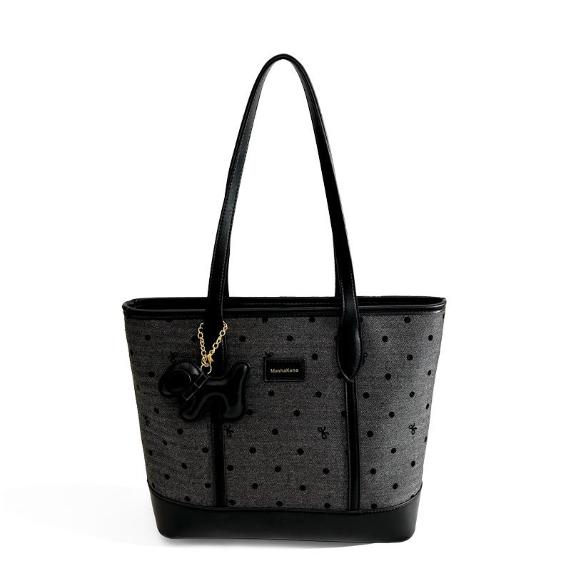 2025 Retro Women s Large-Capacity Tote & Crossbody Bag for College Students Without Pendant чёрный
2025 Retro Women s Large-Capacity Tote & Crossbody Bag for College Students Without Pendant чёрный