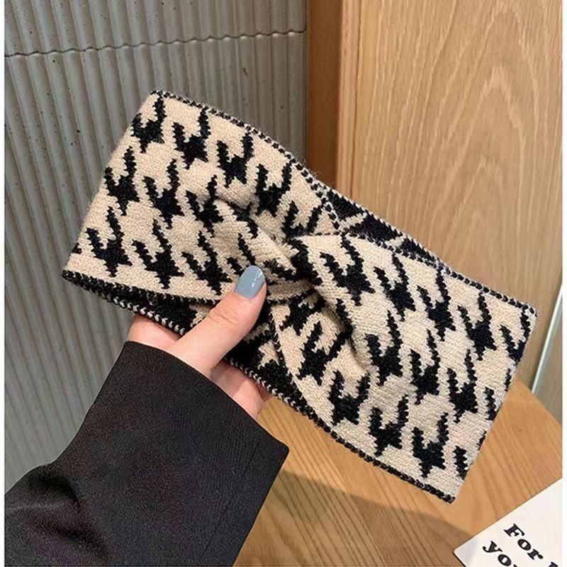 Retro Plaid Knitted Headband Elegant Headwear Hair Band Autumn And Winter Warm Daily Hair Styling Accessories бежевый
Retro Plaid Knitted Headband Elegant Headwear Hair Band Autumn And Winter Warm Daily Hair Styling Accessories бежевый