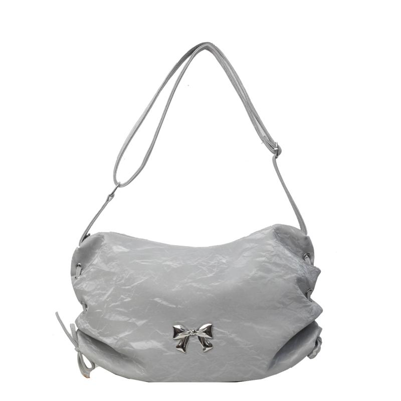 Пригородная большая сумка Женская простая сумка через плечо с бантом серебряный
Пригородная большая сумка Женская простая сумка через плечо с бантом серебряный