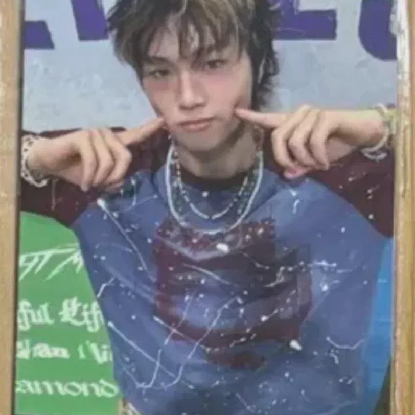 Фотокарточка Xdz Essence
Фотокарточка Xdz Essence