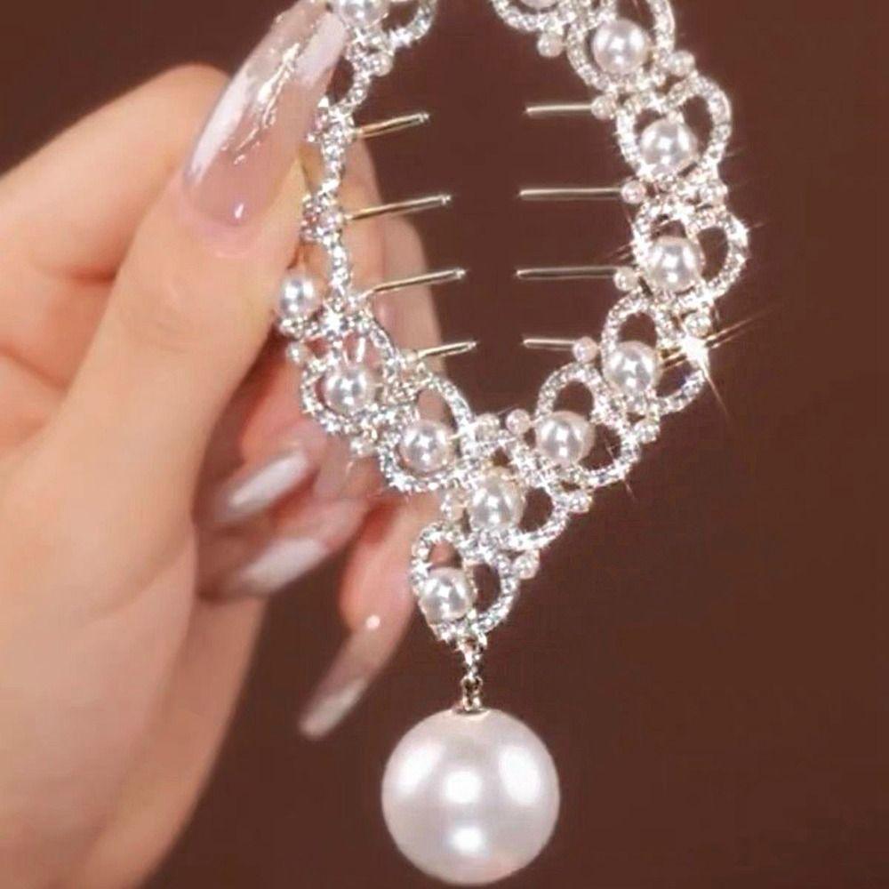 Clip Hair Claw Korean Style Headwear Pearl Hair Clip Diamond Love Hairpin Female Hair Accessories белый
Clip Hair Claw Korean Style Headwear Pearl Hair Clip Diamond Love Hairpin Female Hair Accessories белый