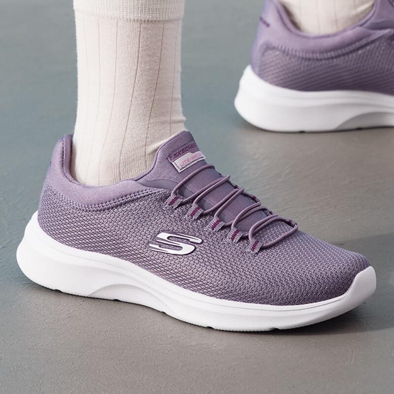 Skechers Women s Lifestyle Casual Shoes 897993 EU 37.5
Skechers Women s Lifestyle Casual Shoes 897993 EU 37.5