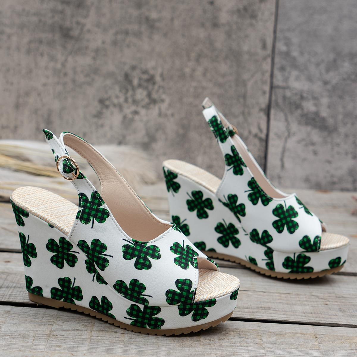 Large size fish mouth printed wedge heel sandals women s 2024 summer new European and American one-word buckle high heels women 36 синий
Large size fish mouth printed wedge heel sandals women s 2024 summer new European and American one-word buckle high heels women 36 синий