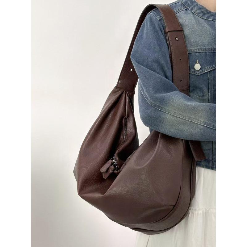 Large-capacity Black Dumpling-shaped Bag with A Retro and Elegant Style, Featuring A Casual Single-shoulder Crossbody Tote Bag. кавовий
Large-capacity Black Dumpling-shaped Bag with A Retro and Elegant Style, Featuring A Casual Single-shoulder Crossbody Tote Bag. кавовий