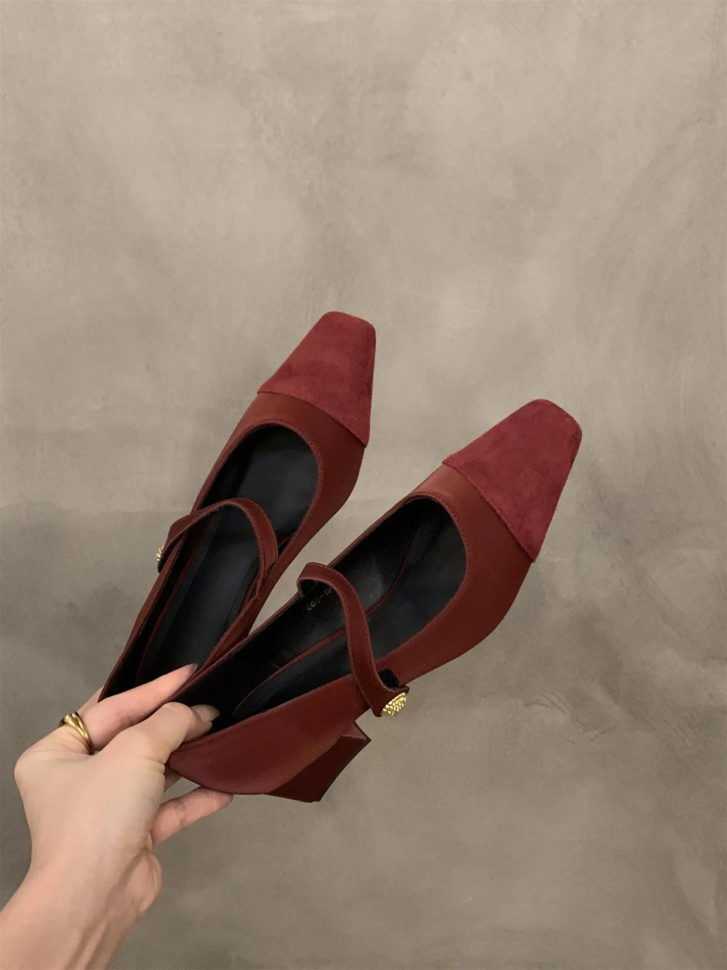 Fashion New Platform Buckle Mary Jane Shoes for Women Designer Soft Bottom Casual Women s Shoes Fashion Luxury Low Heel Heels Female 40
Fashion New Platform Buckle Mary Jane Shoes for Women Designer Soft Bottom Casual Women s Shoes Fashion Luxury Low Heel Heels Female 40