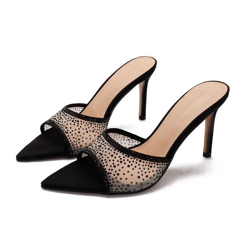 Sandals women s new white diamonds open-toed wear sandals versatile temperament pointed stilettos in the summer of 2025 42 чорний
Sandals women s new white diamonds open-toed wear sandals versatile temperament pointed stilettos in the summer of 2025 42 чорний