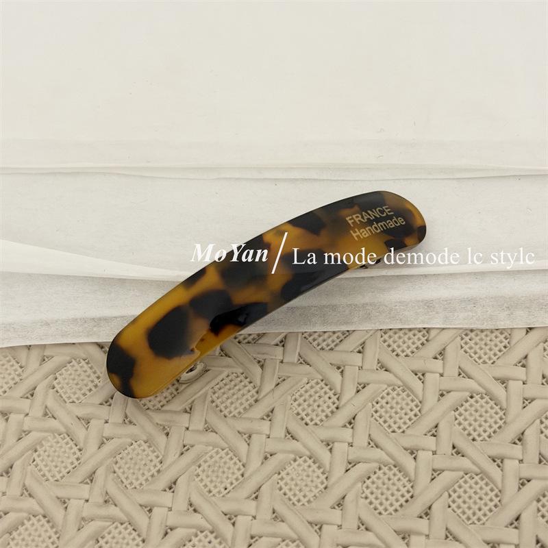 Korean Style Gold Label Acetate Baguette Barrette - Versatile & Cute Hair Clip
Korean Style Gold Label Acetate Baguette Barrette - Versatile & Cute Hair Clip