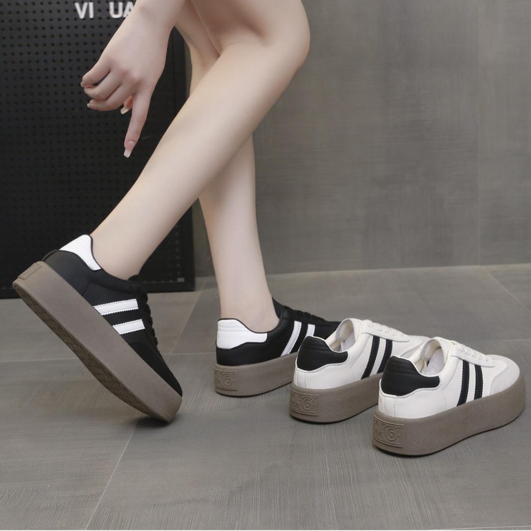 Muffin versatile platform white shoes women s Forrest Gump training shoes spring and autumn 2024 new casual board shoes lace-up single shoes 35 чёрный
Muffin versatile platform white shoes women s Forrest Gump training shoes spring and autumn 2024 new casual board shoes lace-up single shoes 35 чёрный