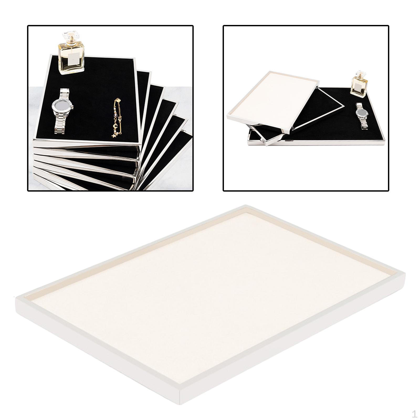 Поднос-органайзер для браслетов для демонстрации и хранения ювелирных изделий бежевый
Поднос-органайзер для браслетов для демонстрации и хранения ювелирных изделий бежевый