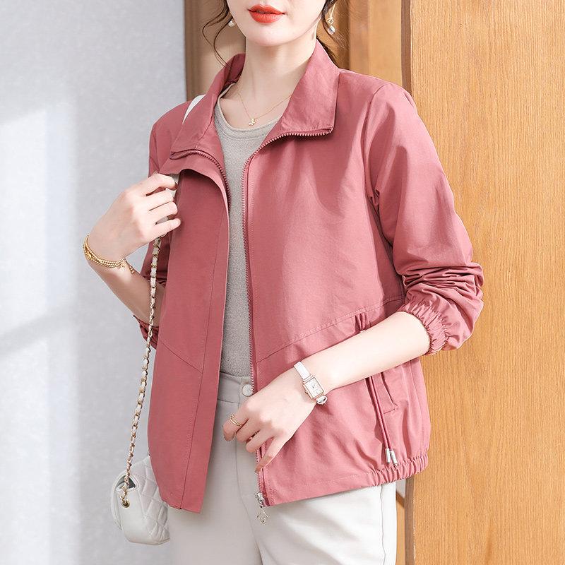 Mom s Elegant Taro Purple Trench Coat for Autumn - Perfect for Middle-Aged, 50-Year-Olds on Mother s Day XL (up to 105 jin)
Mom s Elegant Taro Purple Trench Coat for Autumn - Perfect for Middle-Aged, 50-Year-Olds on Mother s Day XL (up to 105 jin)